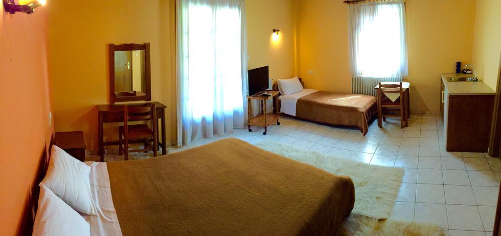 Dipla Sto Potami Hotel Chani Terevou Екстериор снимка