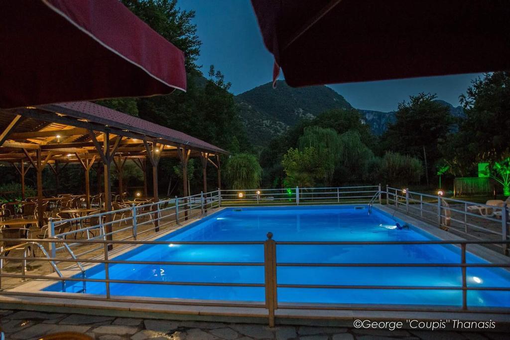 Dipla Sto Potami Hotel Chani Terevou Екстериор снимка