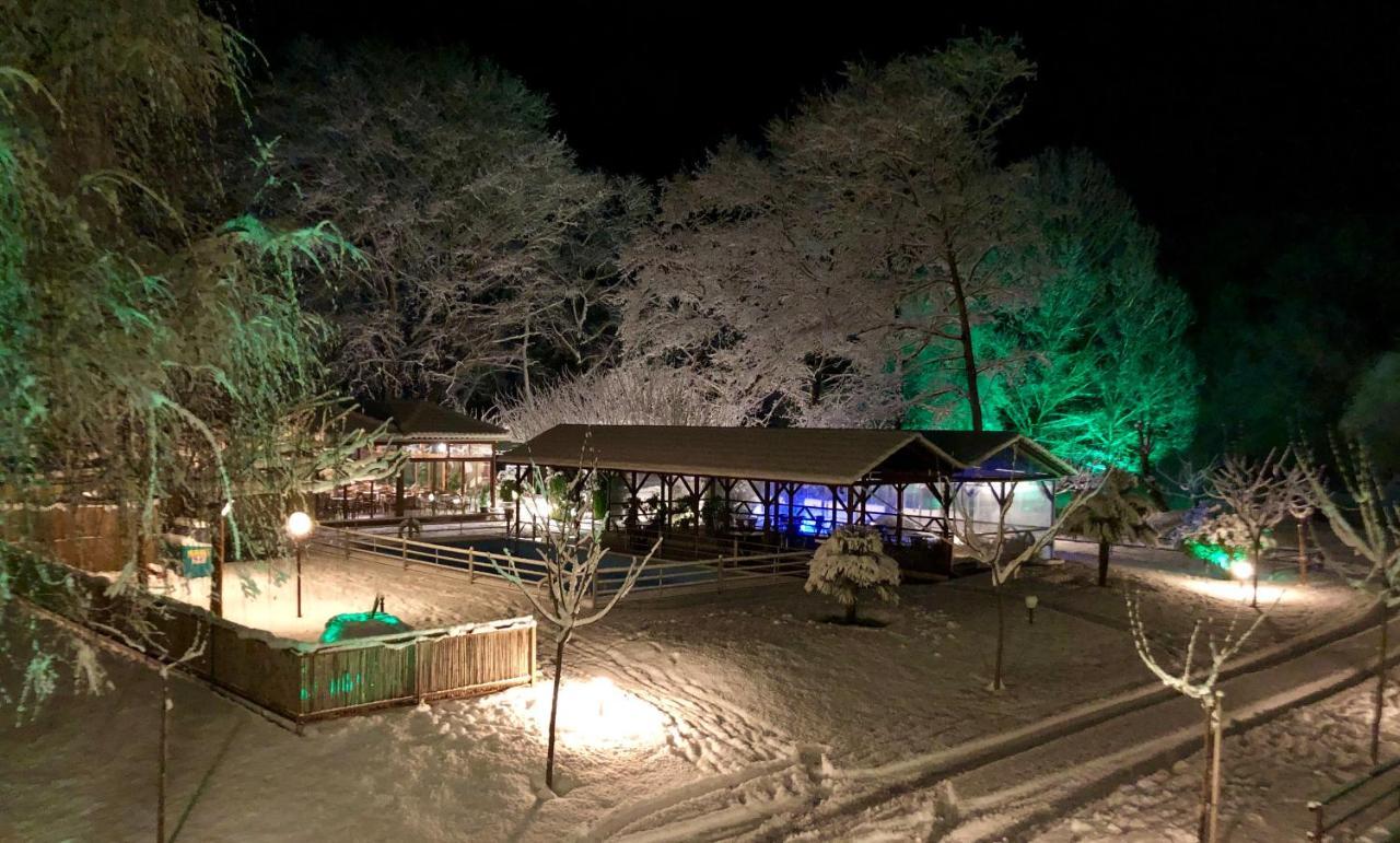 Dipla Sto Potami Hotel Chani Terevou Екстериор снимка